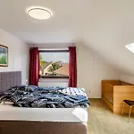 Bodenstein Apartman *